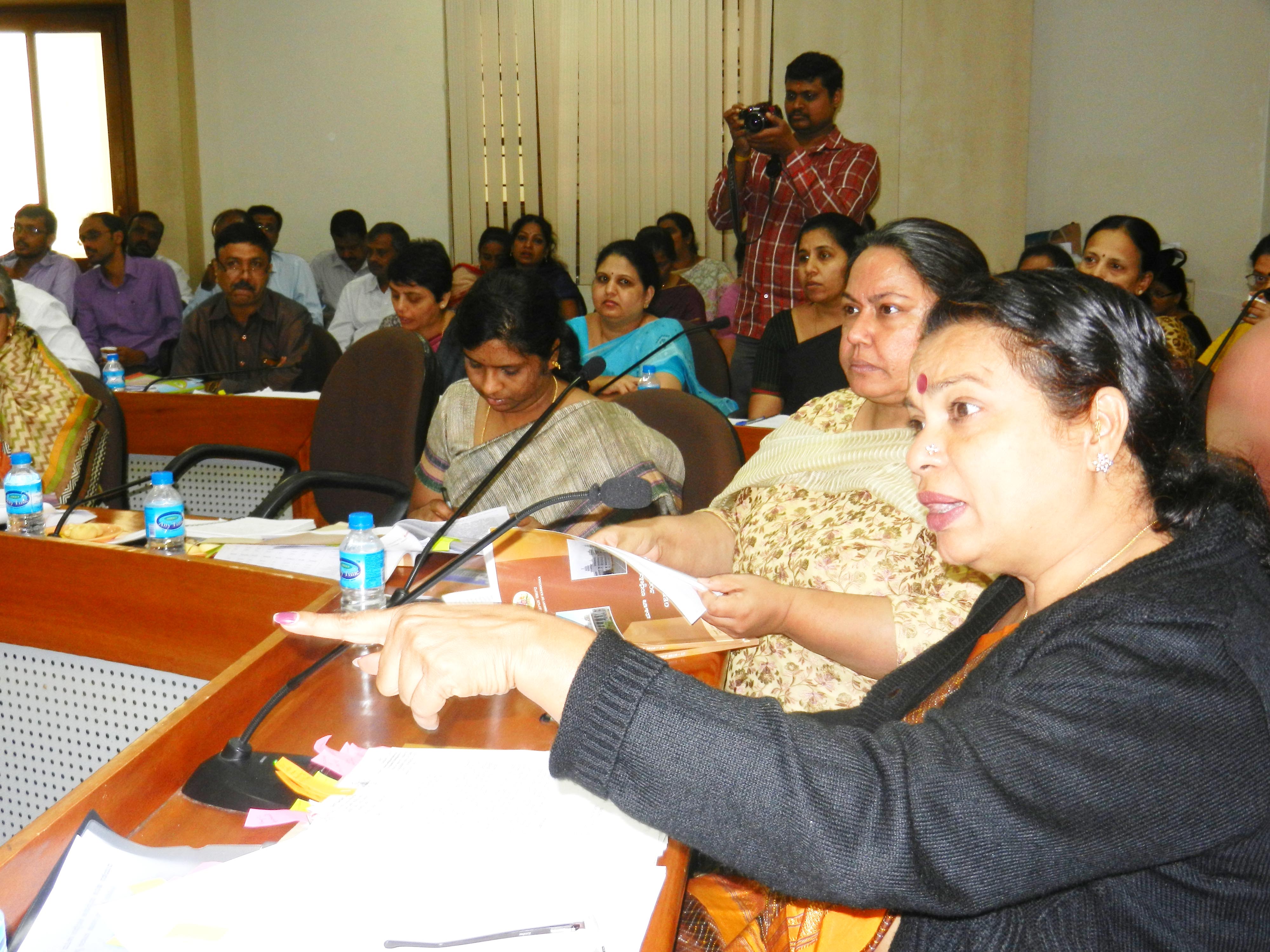 ಸರಕಾರಿ ಯೋಜನೆಯಲ್ಲಿ ಲಿಂಗತ್ವ ಅಲ್ಪಸಂಖ್ಯಾತರಿಗೆ ಆದ್ಯತೆ: ಸಚಿವೆ ಉಮಾಶ್ರೀ